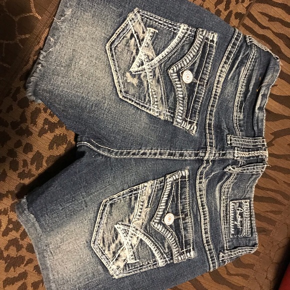 Shorts - Picture 8 of 8